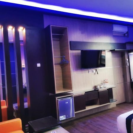 Oyo 822 Hotel Mukti Jaya Purwokerto Ngoại thất bức ảnh