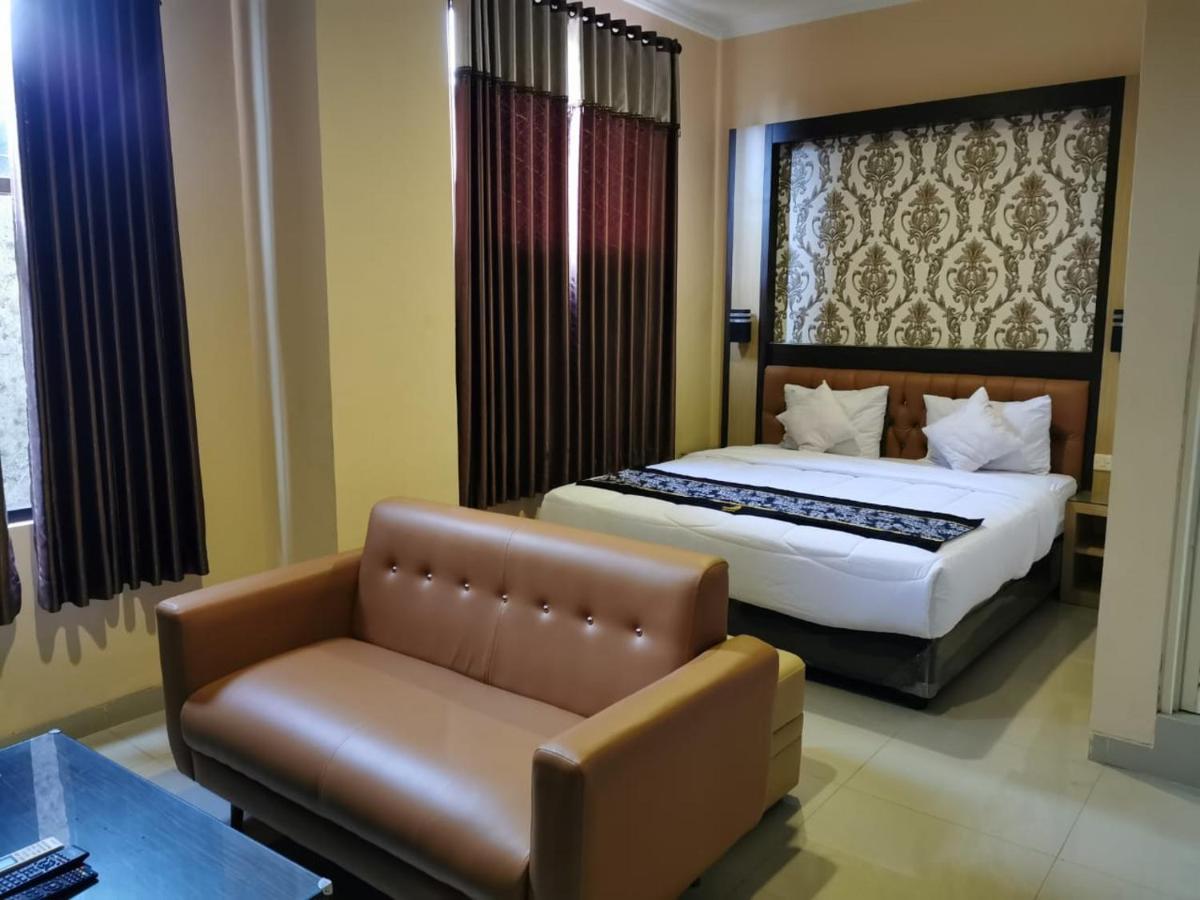 Oyo 822 Hotel Mukti Jaya Purwokerto Ngoại thất bức ảnh
